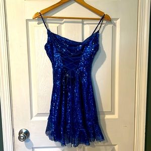 Lucy in the Sky formal mini blue sequence dress